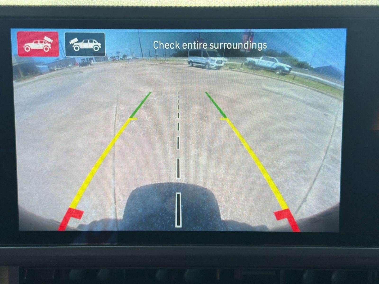 Used 2025 Jeep Wrangler Unlimited Rubicon AWD/4WD image 25