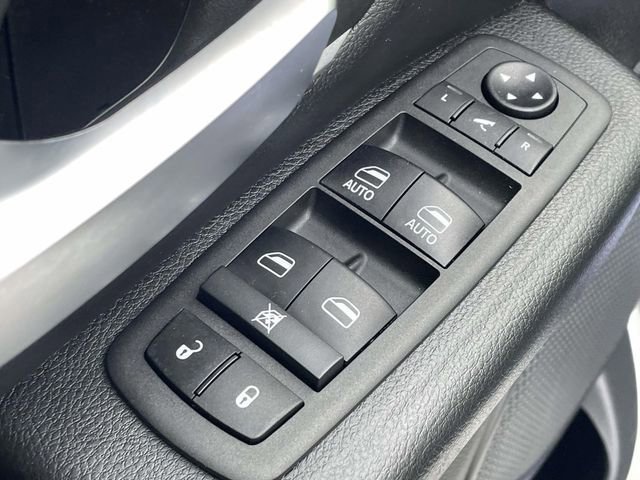 Used 2021 RAM 1500 Big Horn image 14