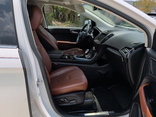Certified 2018 Ford Edge Titanium w/ Equipment Group 302A AWD/4WD image 17