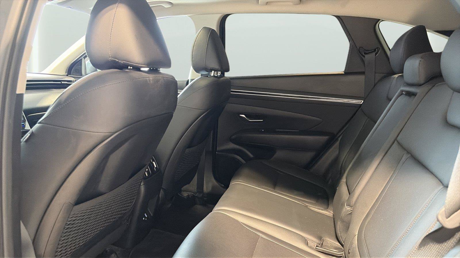 Used 2023 Hyundai Tucson SEL w/ Convenience Package FWD image 17