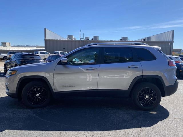 Used 2020 Jeep Cherokee Latitude image 2
