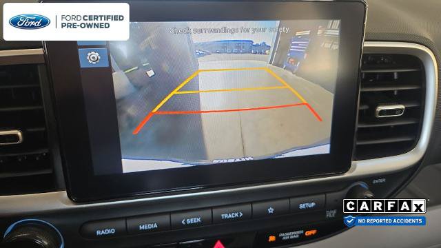 Used 2025 Hyundai Venue SEL FWD image 14