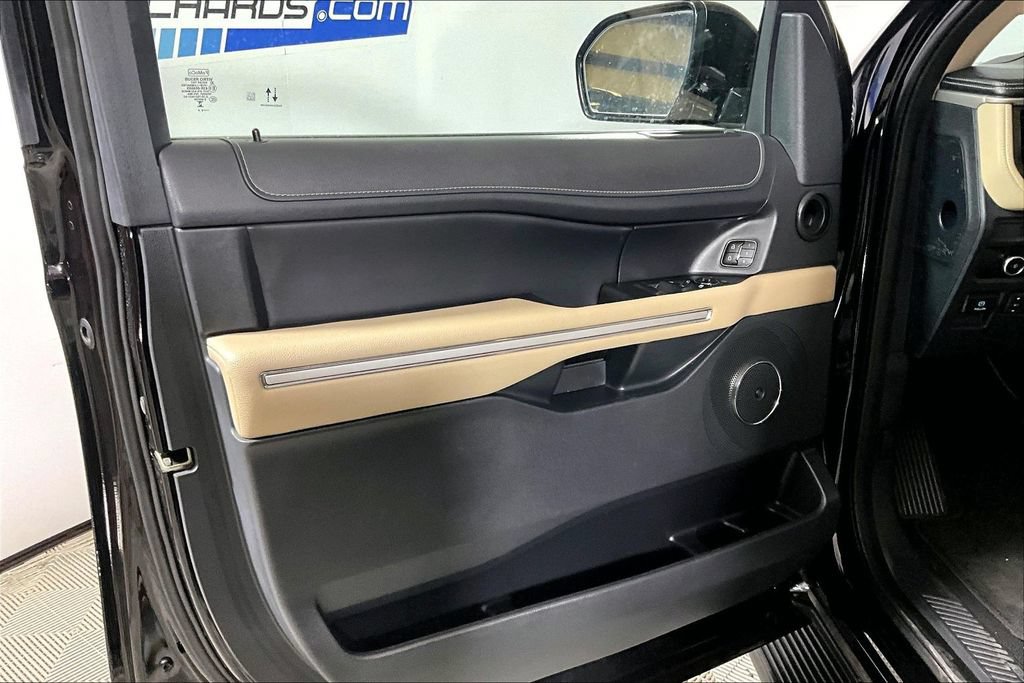 Certified 2024 Ford Expedition Limited AWD/4WD image 18