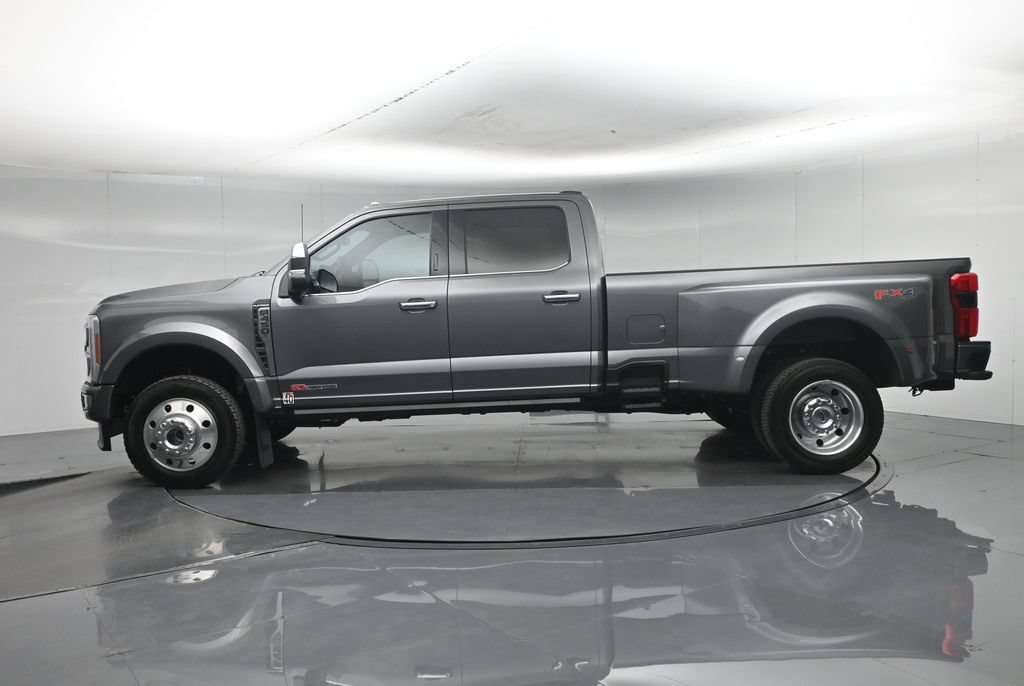 Certified 2023 Ford F450 Platinum w/ FX4 Off-Road Package AWD/4WD image 37