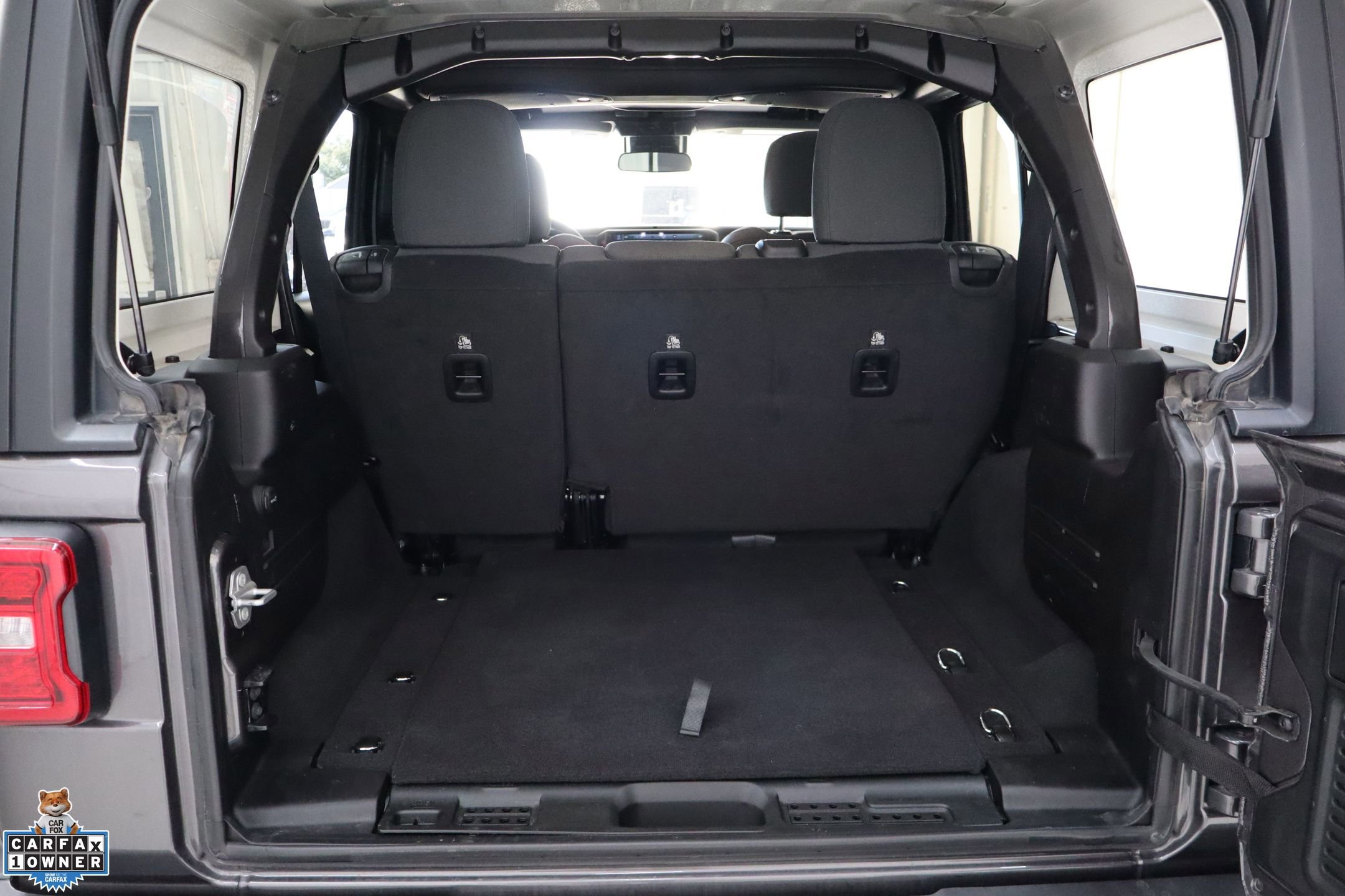 Used 2025 Jeep Wrangler Unlimited Rubicon image 27