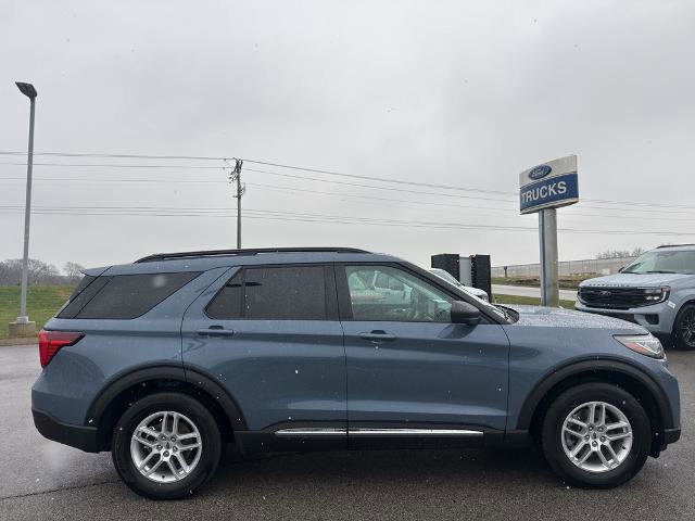Certified 2025 Ford Explorer Active image 4