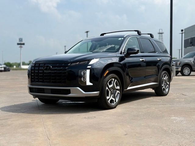 Used 2024 Hyundai Palisade SEL w/ Premium Package FWD image 4