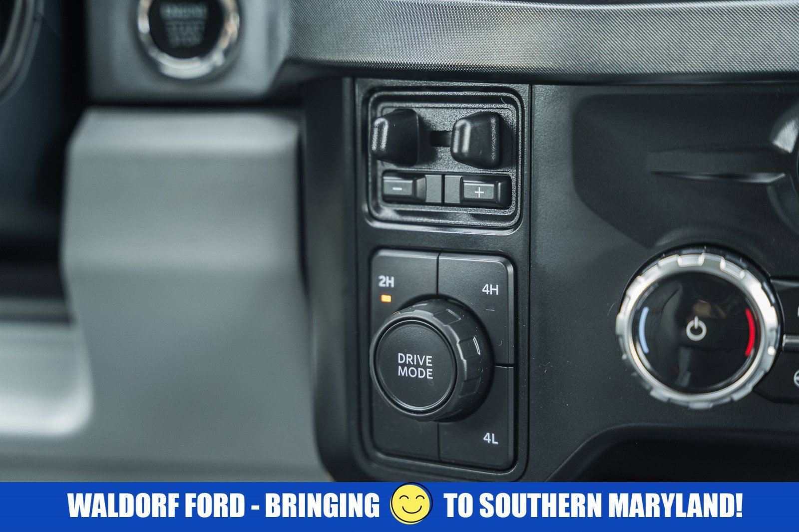 Certified 2023 Ford F450 Limited w/ FX4 Off-Road Package AWD/4WD image 32