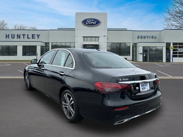 Used 2022 Mercedes-Benz E 350 4MATIC Sedan image 5