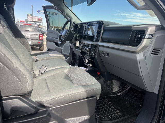 Certified 2023 Ford F250 XLT w/ 360-Degree Camera Package AWD/4WD image 17