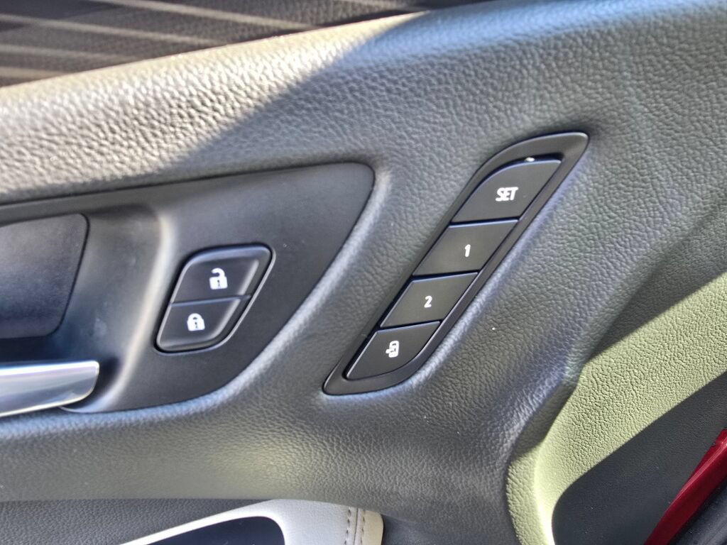 Used 2020 Buick Envision Premium w/ Driver Confidence Package AWD/4WD image 16