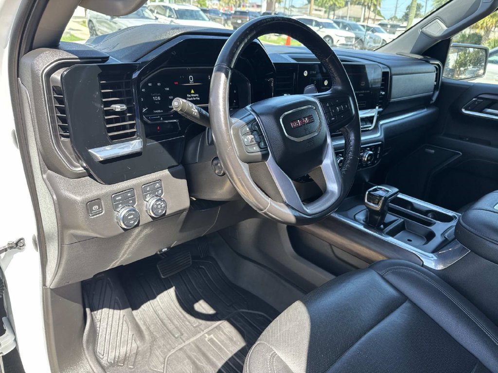 Used 2022 GMC Sierra 1500 SLT AWD/4WD image 22