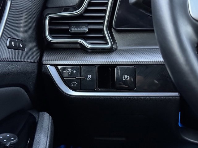 Used 2024 Kia Sportage SX image 39