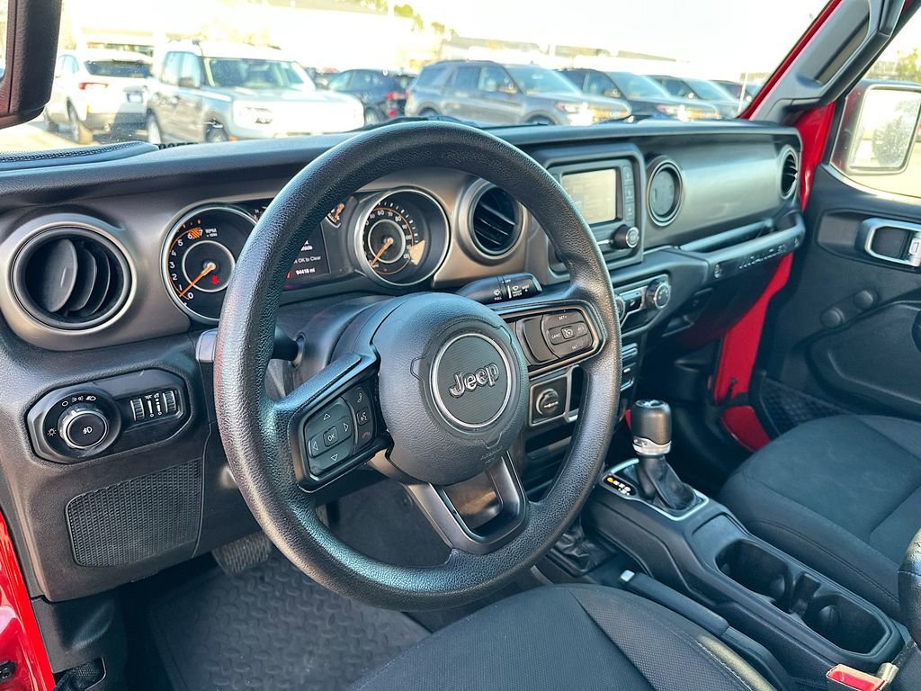 Used 2018 Jeep Wrangler Unlimited Sport image 11