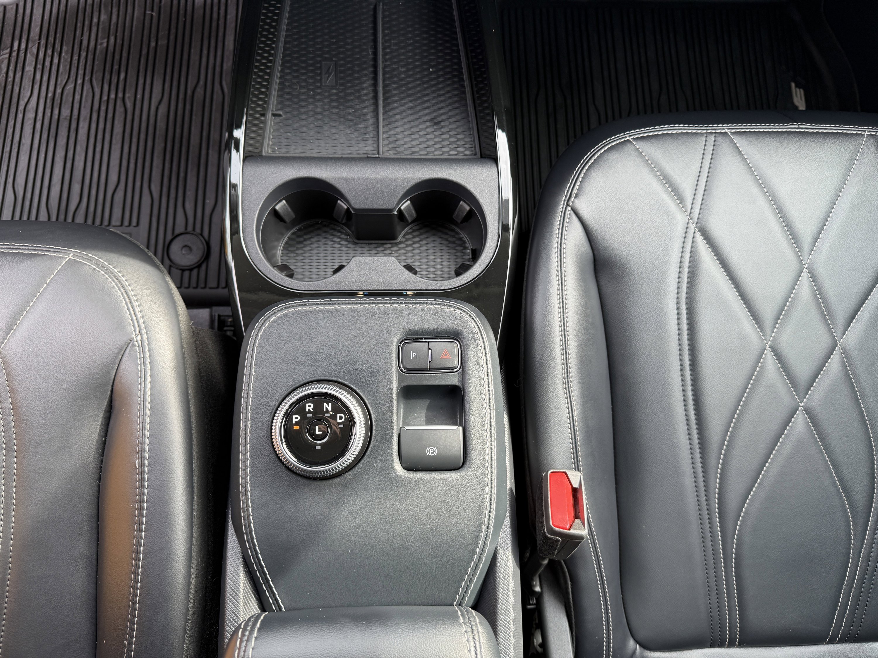 Certified 2021 Ford Mustang Mach-E Select w/ Comfort/Technology Package AWD/4WD image 15
