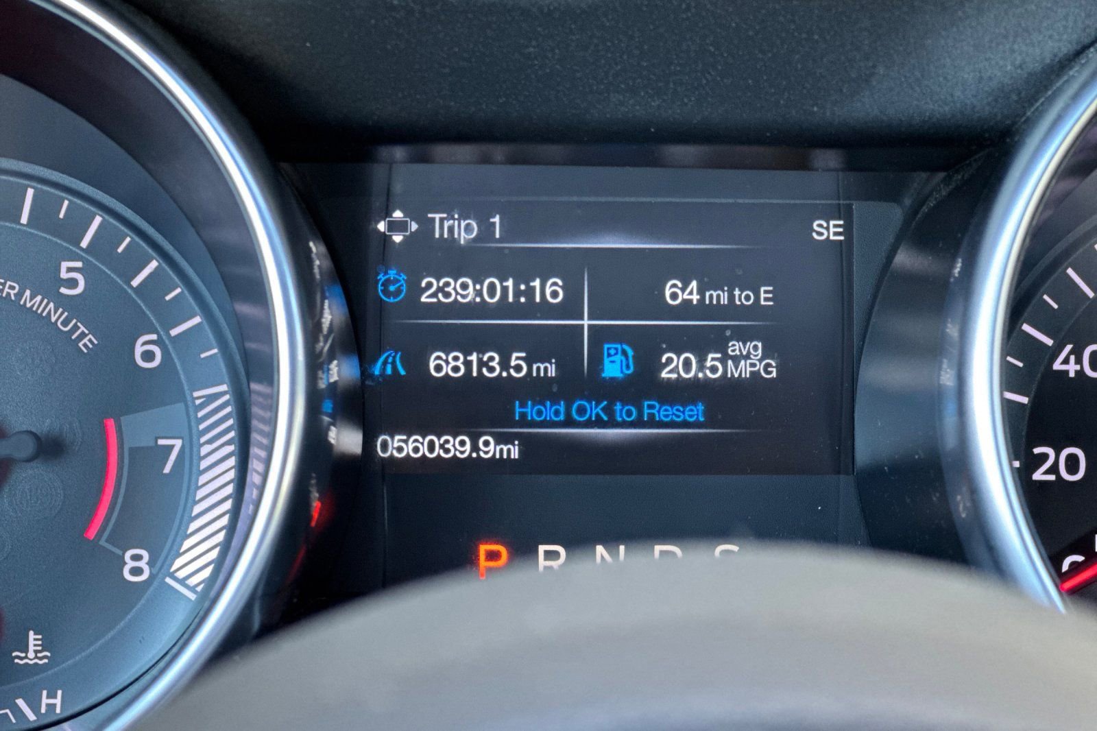 Certified 2018 Ford Mustang Coupe w/ Black Accent Pkg image 25