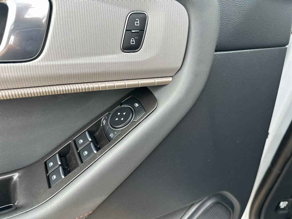 Certified 2026 Ford Explorer Active AWD/4WD image 12