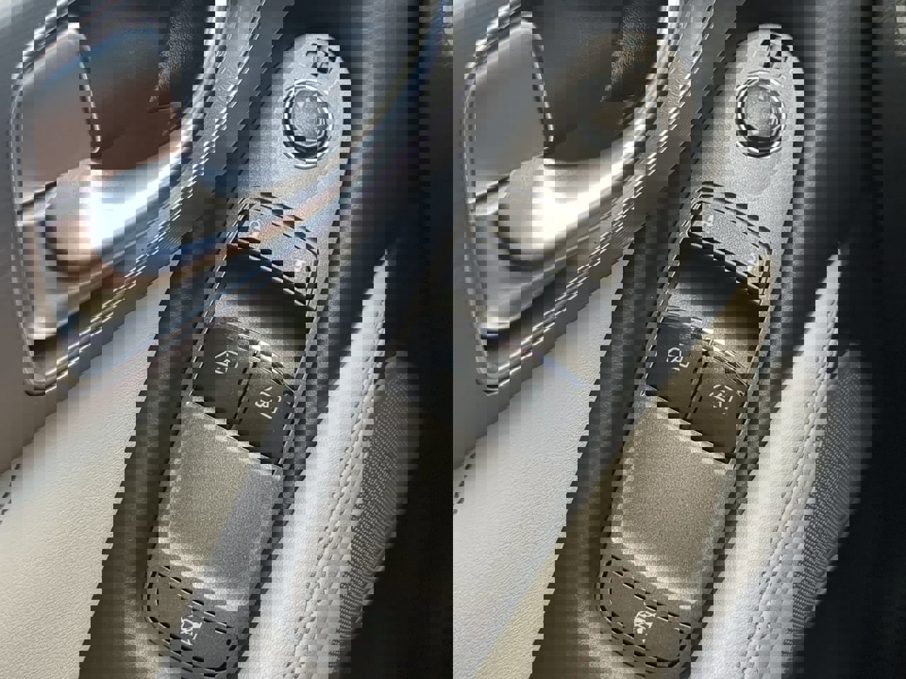 Used 2019 INFINITI Q60 3.0t Luxe w/ Essential Package image 22