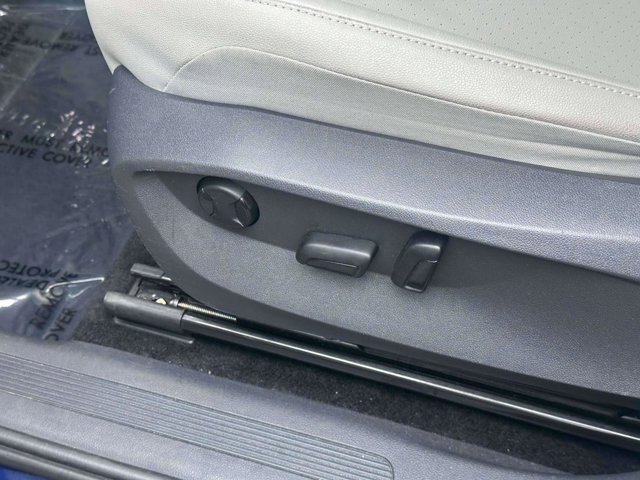 Used 2022 Volkswagen Tiguan SE w/ Panoramic Sunroof Package image 21