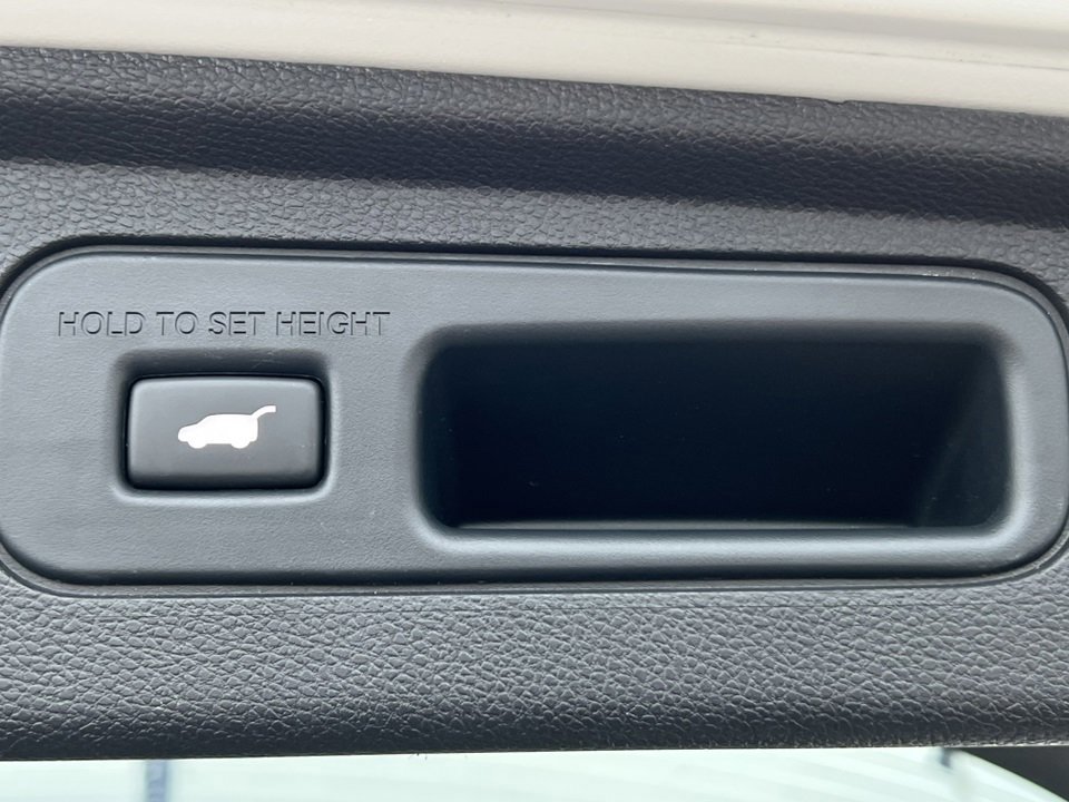 Used 2023 Honda Odyssey Touring image 43