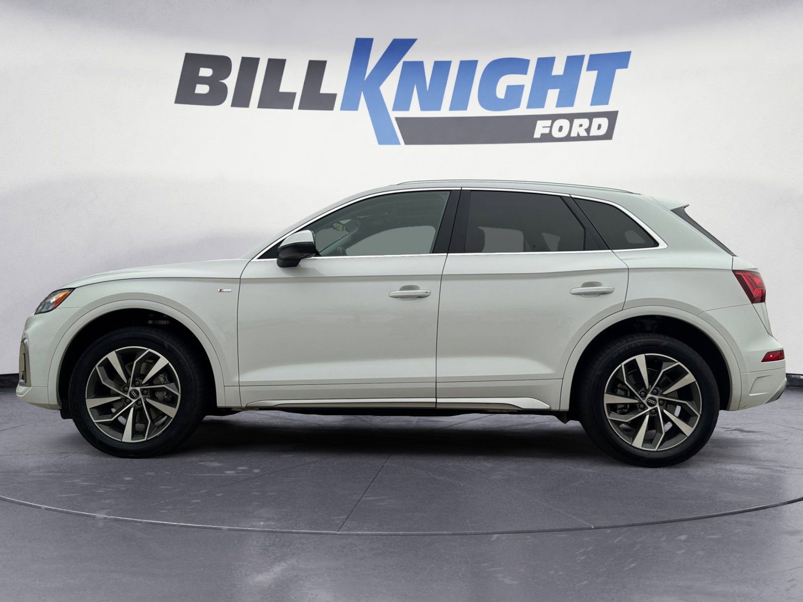 Used 2022 Audi Q5 2.0T Premium Plus image 2