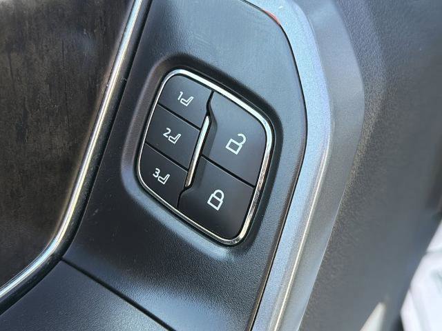 Certified 2022 Ford F150 Lariat w/ Equipment Group 502A High image 19