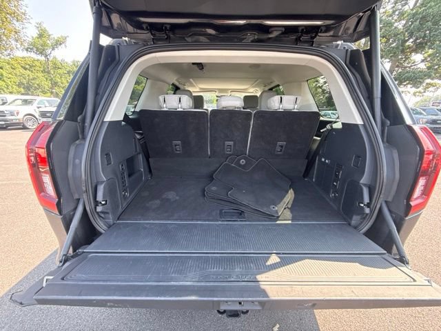 Certified 2025 Ford Expedition Active AWD/4WD image 14