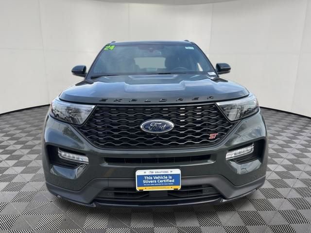 Certified 2024 Ford Explorer ST w/ Equipment Group 401A image 9