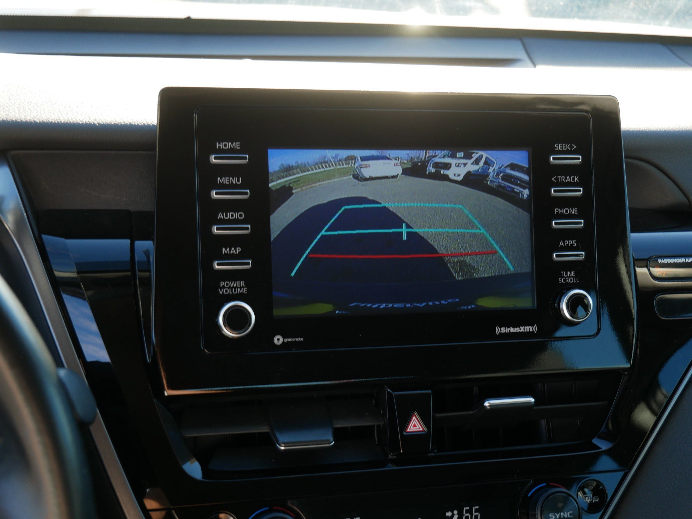 Used 2023 Toyota Camry SE image 31