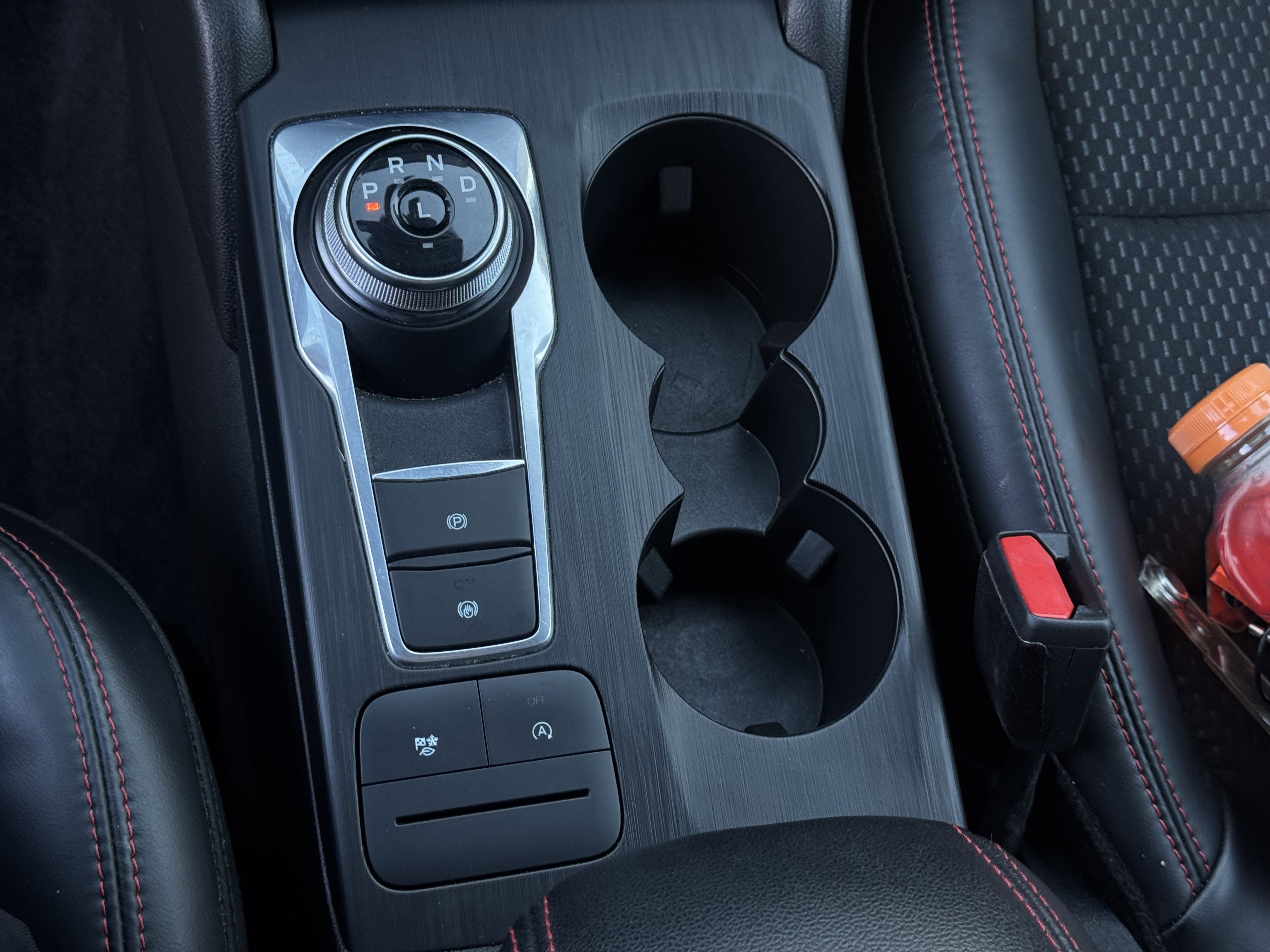 Certified 2025 Ford Escape ST-Line image 19