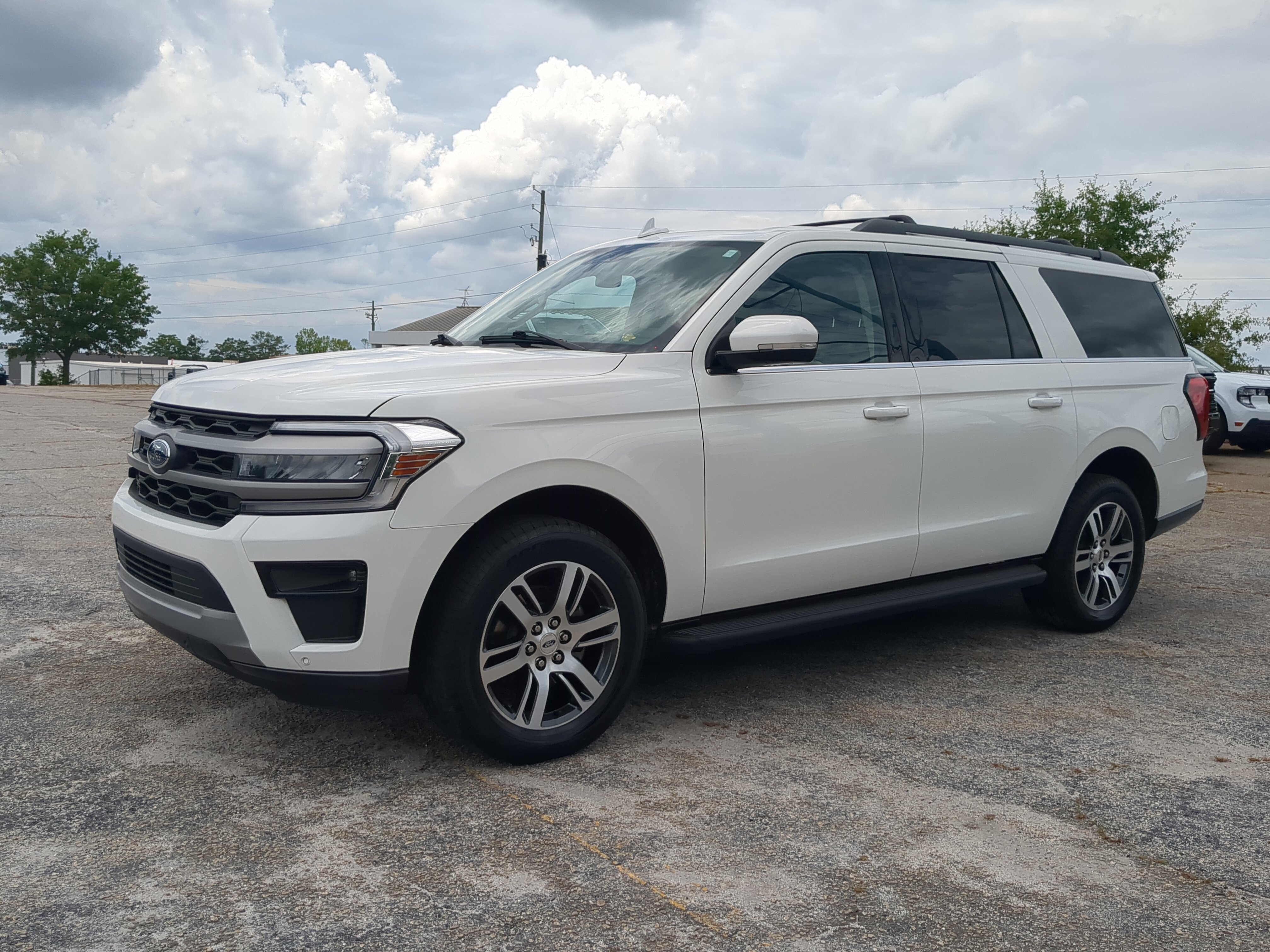 Certified 2024 Ford Expedition Max XLT RWD image 6
