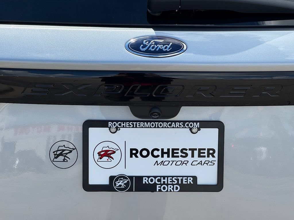 Certified 2023 Ford Explorer ST w/ Technology Package AWD/4WD image 49