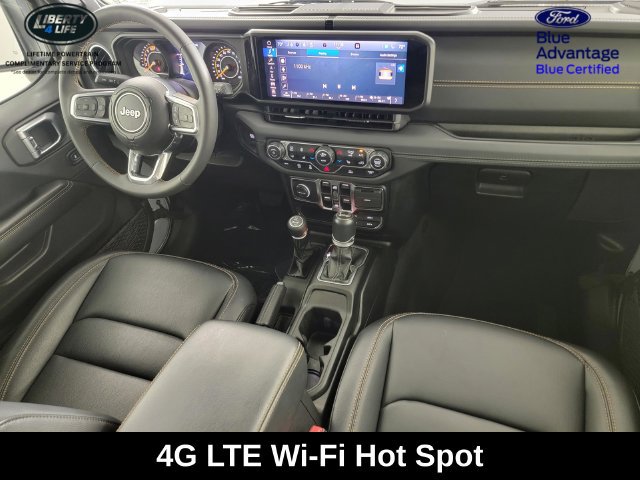 Used 2024 Jeep Wrangler Unlimited Sahara w/ Technology Group AWD/4WD image 33
