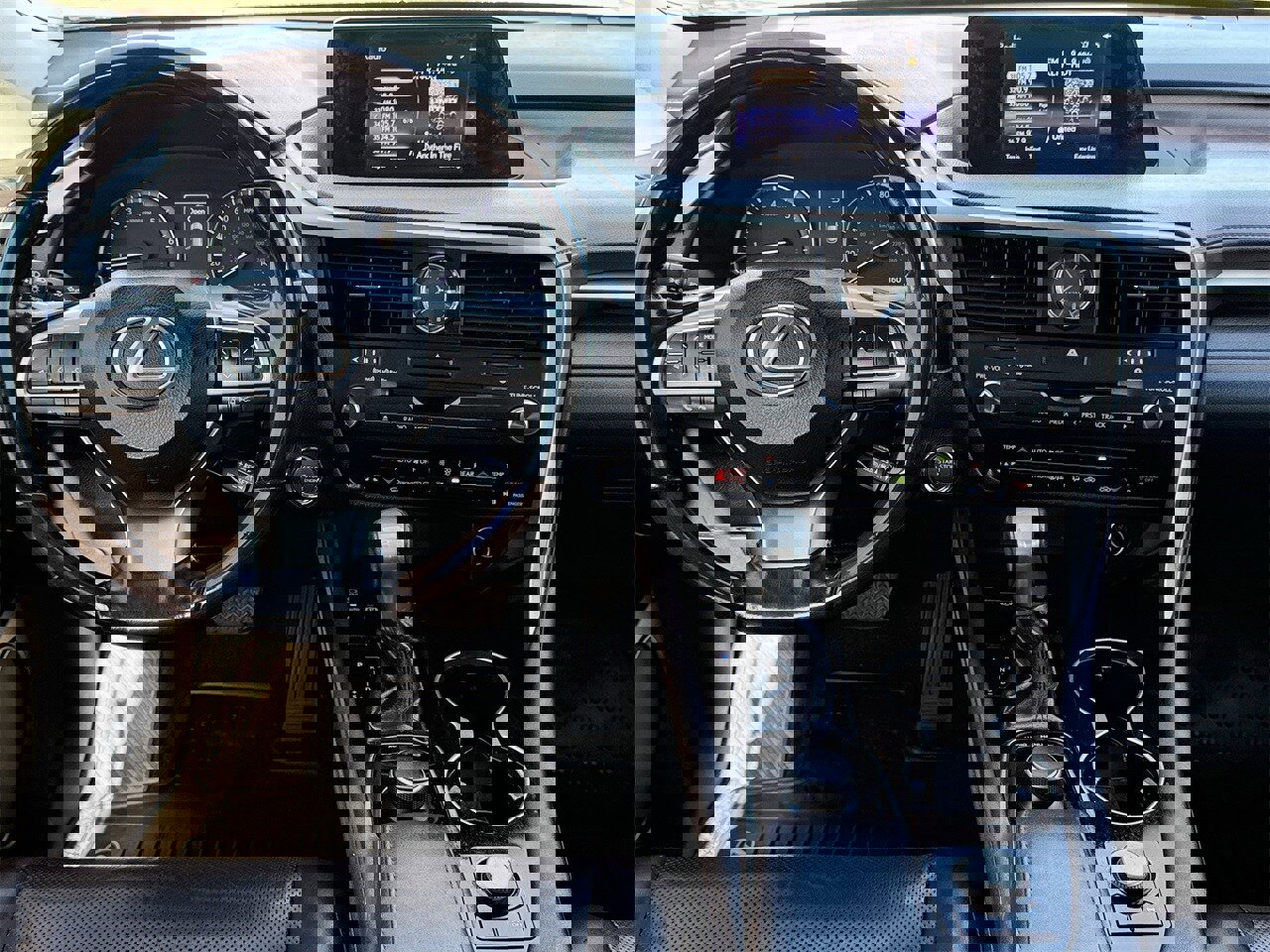 Used 2018 Lexus RX 350L FWD image 11