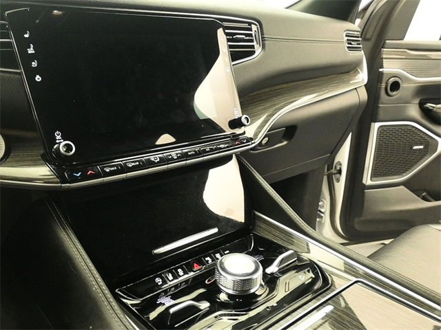 Used 2022 Jeep Wagoneer Series III image 11