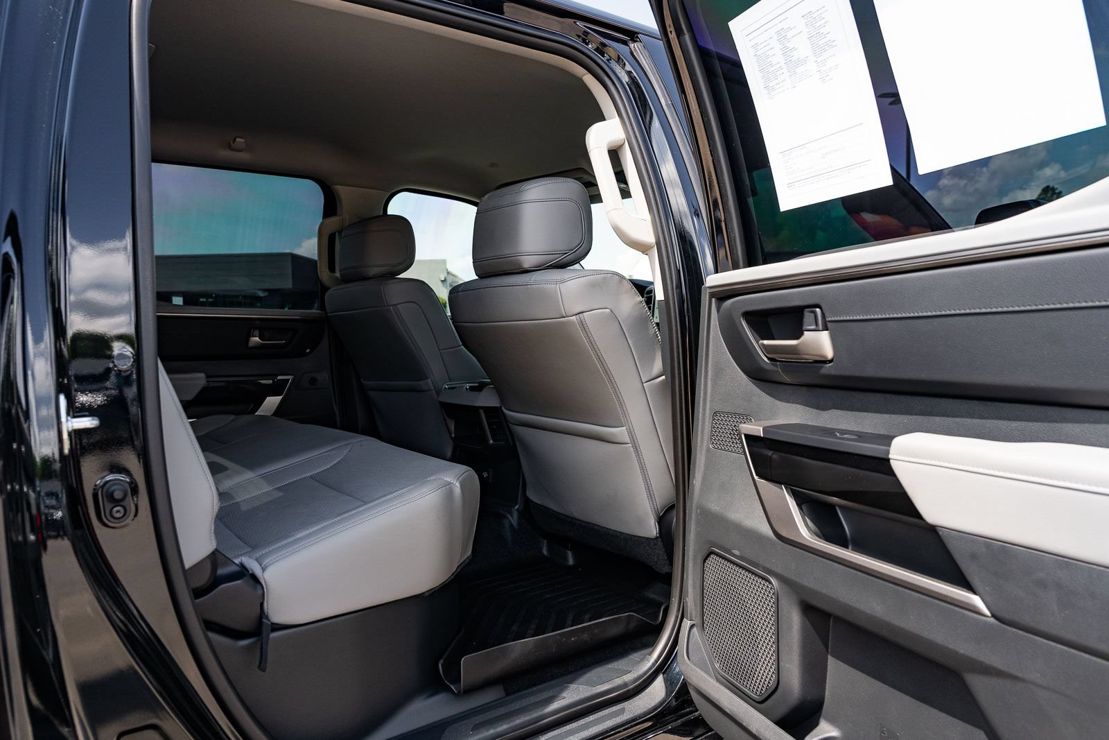 Used 2024 Toyota Tundra Limited AWD/4WD image 13
