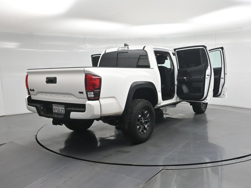 Used 2021 Toyota Tacoma SR5 w/ Trail Edition AWD/4WD image 5