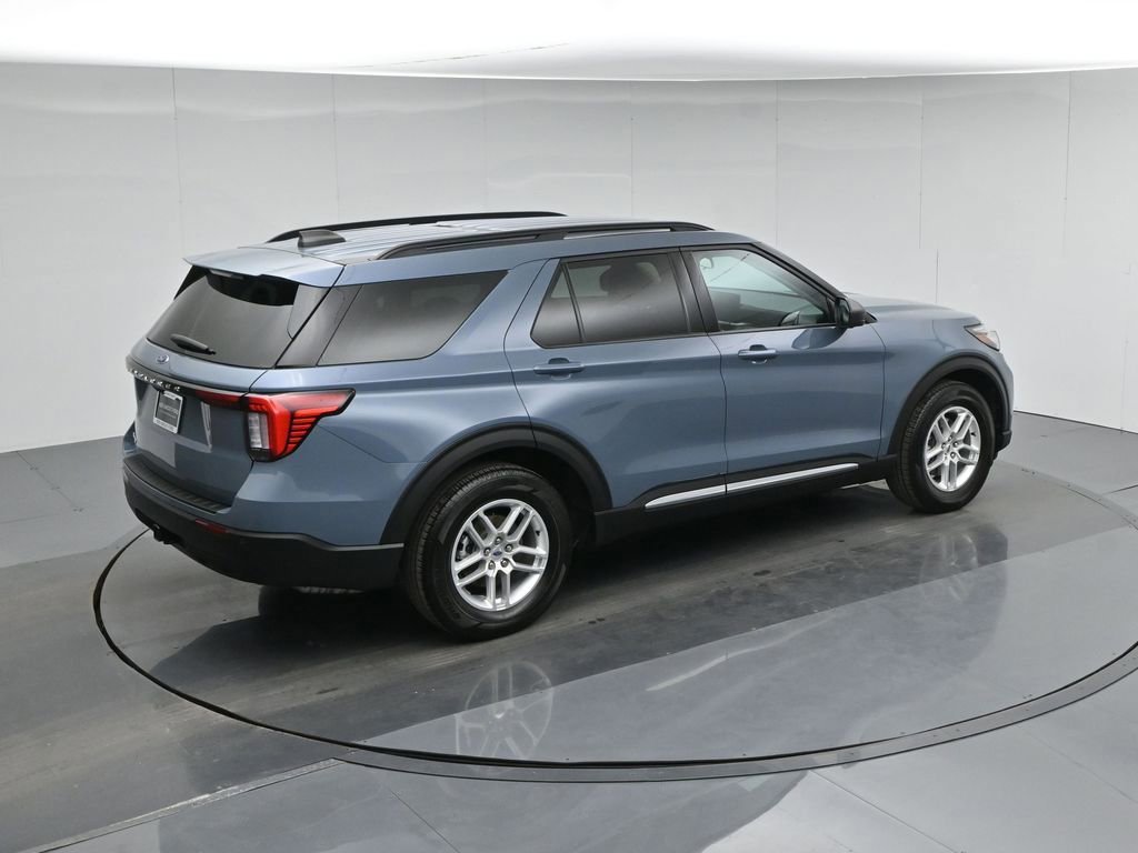 Certified 2025 Ford Explorer Active RWD image 13