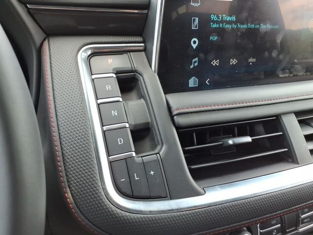 Used 2023 Chevrolet Suburban RST AWD/4WD image 28