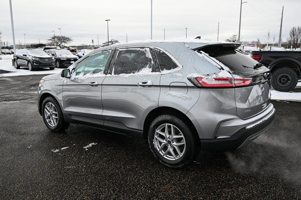 Certified 2024 Ford Edge SEL w/ Convenience Package image 5