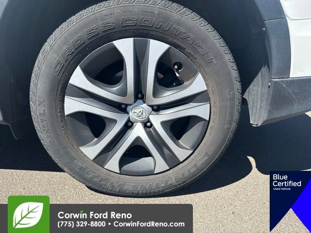 Used 2018 Toyota RAV4 LE w/ All Weather Liner Package AWD/4WD image 20