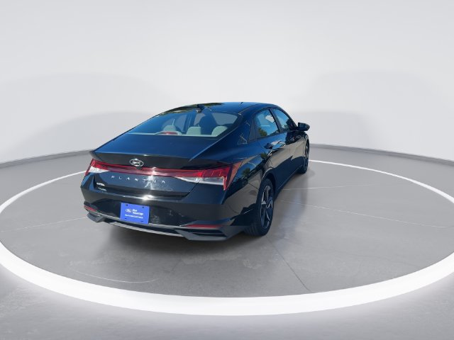 Used 2023 Hyundai Elantra SEL w/ Convenience Package FWD image 6