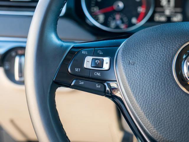 Used 2017 Volkswagen Jetta SEL image 24