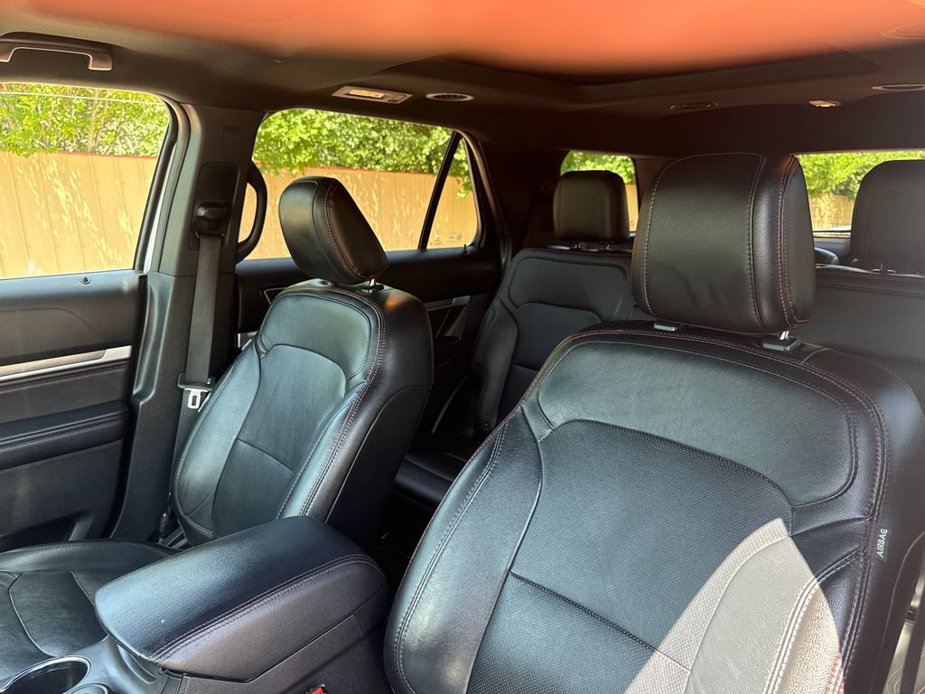 Certified 2018 Ford Explorer Sport AWD/4WD image 18