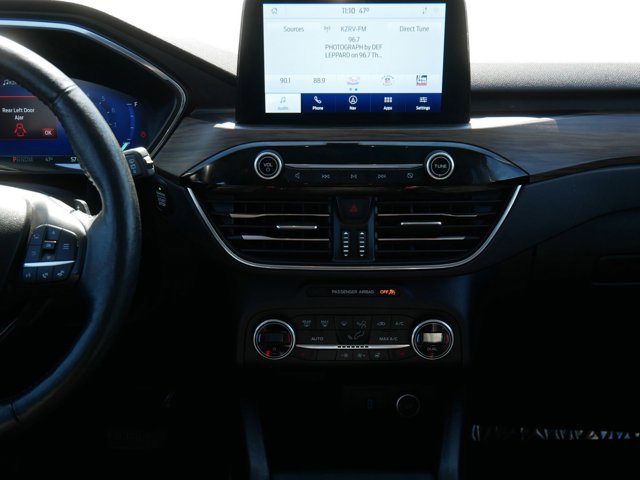 Certified 2020 Ford Escape Titanium AWD/4WD image 17