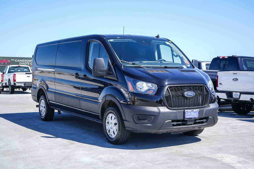 Certified 2025 Ford Transit 150 Low Roof RWD image 3