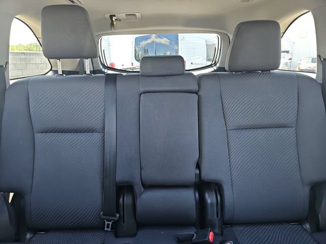 Used 2019 Toyota Highlander LE FWD image 24