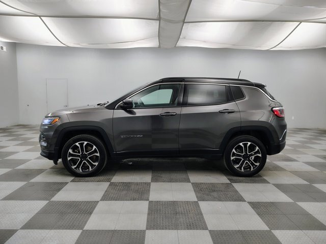 Used 2023 Jeep Compass Limited AWD/4WD image 6