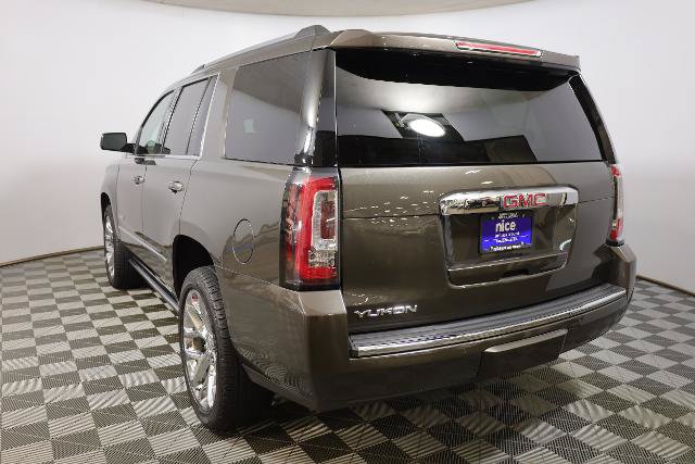 Used 2020 GMC Yukon Denali w/ Denali Premium Package AWD/4WD image 8