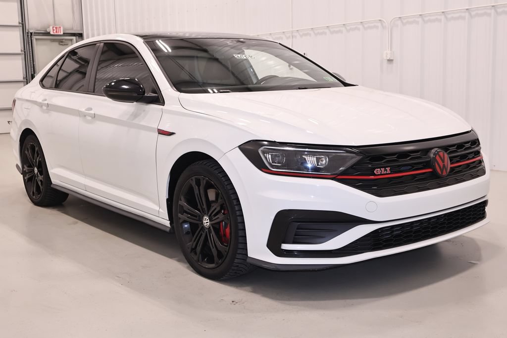 Used 2021 Volkswagen Jetta GLI FWD image 4
